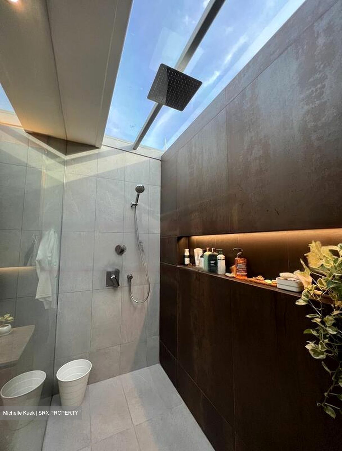 Upper Paya Lebar Road (D19), Terrace #455995741